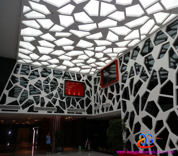 麗(lì)豐廣場(chǎng)